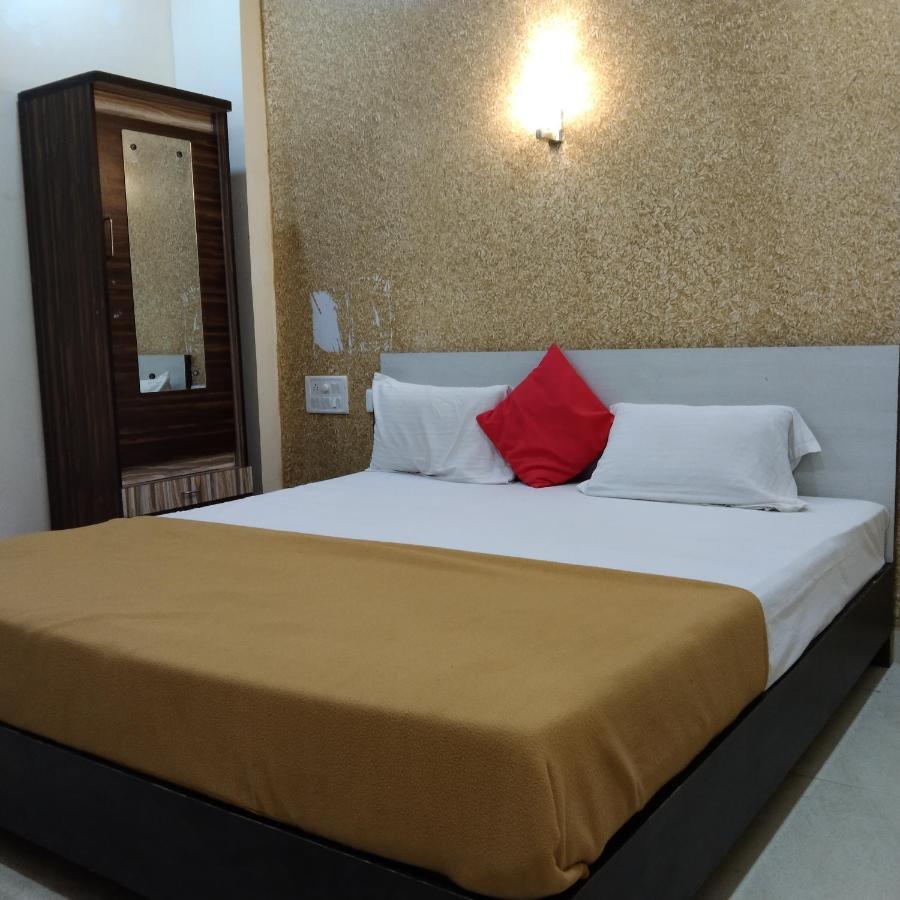 Shree Hotel Shivdhara Somnāth Eksteriør billede